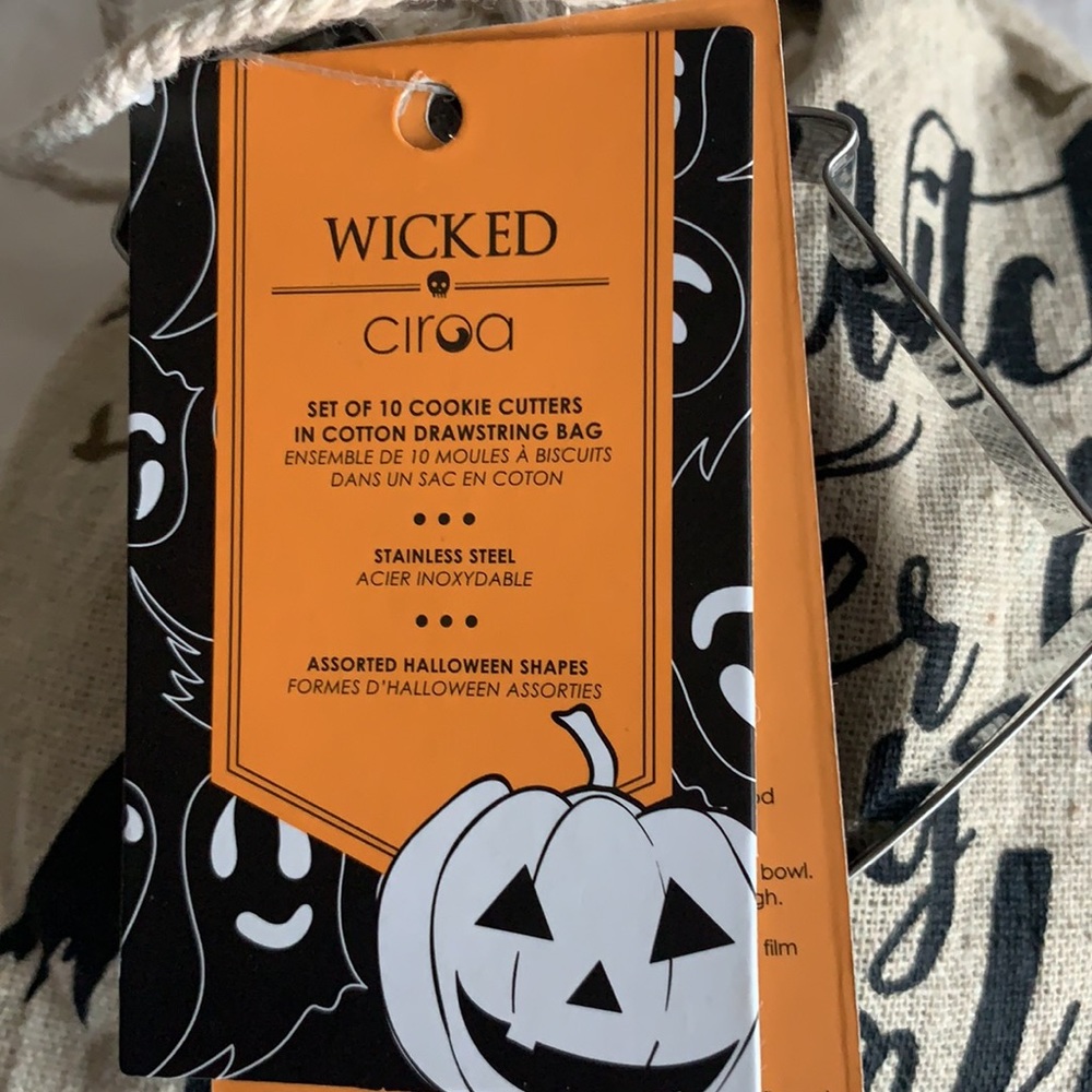 HALLOWEEN CIROA 10 Cookie Cutters w/Drwastring Bag - Picture 10 of 10